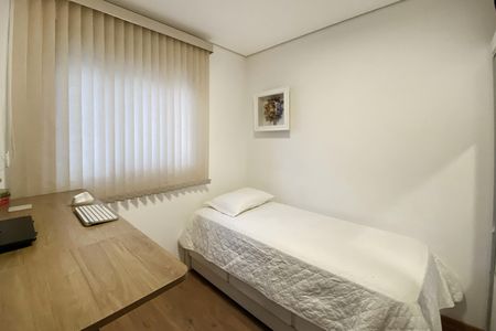 Apartamento à venda com 58m², 2 quartos e 2 vagasQuarto 2