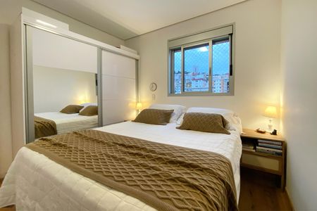 Apartamento à venda com 58m², 2 quartos e 2 vagasSuite 1