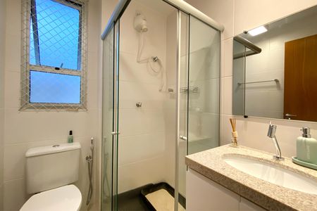 Apartamento à venda com 58m², 2 quartos e 2 vagasBanheiro