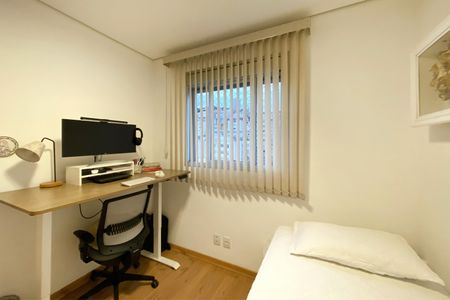 Apartamento à venda com 58m², 2 quartos e 2 vagasQuarto 2