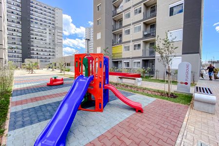 Apartamento à venda com 50m², 2 quartos e 1 vaga Apartamento à venda com 50m², 2 quartos e 1 vagaÁrea comum - Playground
