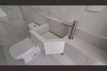 Casa à venda com 165m², 3 quartos e 3 vagasLavabo 