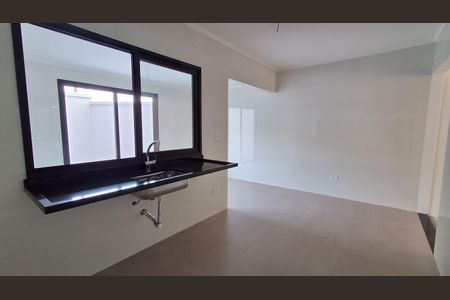 Casa à venda com 165m², 3 quartos e 3 vagasCozinha 