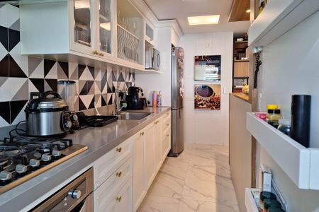 Apartamento à venda com 112m², 3 quartos e 1 vaga Apartamento à venda com 112m², 3 quartos e 1 vagaCozinha