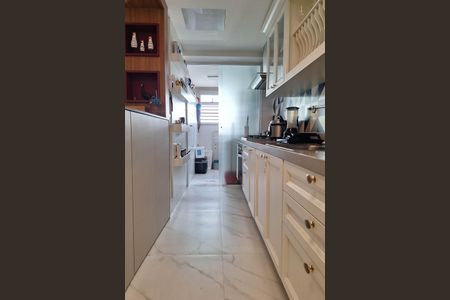 Apartamento à venda com 112m², 3 quartos e 1 vaga Apartamento à venda com 112m², 3 quartos e 1 vagaCozinha