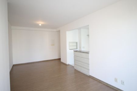 Apartamento para alugar com 3 quartos, 77m² em Jardim Itu, Porto Alegre