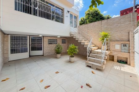 Casa à venda com 220m², 4 quartos e 5 vagasGaragem