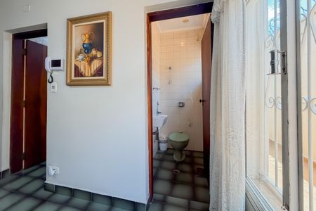 Casa à venda com 220m², 4 quartos e 5 vagasLavabo