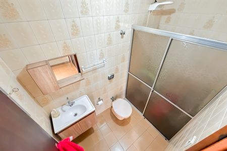 Casa à venda com 220m², 4 quartos e 5 vagasÁrea Externa - Banheiro