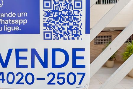 Casa à venda com 220m², 4 quartos e 5 vagasWYNY-149