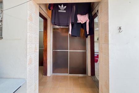 Casa à venda com 220m², 4 quartos e 5 vagasÁrea Externa - Quarto