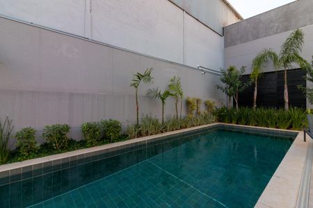 Apartamento à venda com 27m², 1 quarto e sem vagaÁrea comum - Piscina