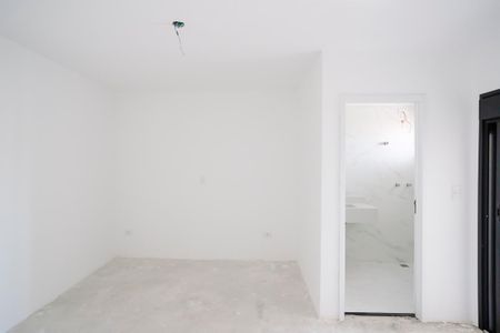 Casa à venda com 185m², 3 quartos e 2 vagasSuíte 2