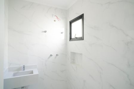 Casa à venda com 185m², 3 quartos e 2 vagasBanheiro da suíte 1