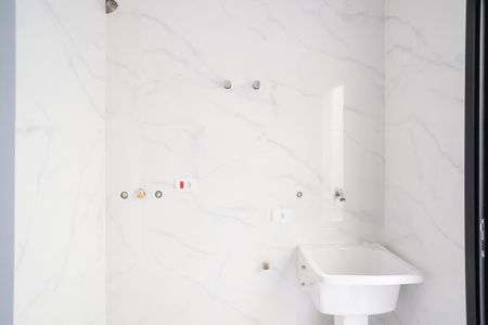 Casa à venda com 185m², 3 quartos e 2 vagasÁrea de serviço