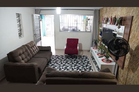 Casa para alugar com 68m², 3 quartos e 1 vagaSala