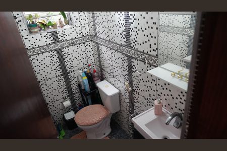 Casa para alugar com 68m², 3 quartos e 1 vagaBanheiro