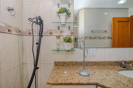 Casa à venda com 300m², 3 quartos e 4 vagasBanheiro Social