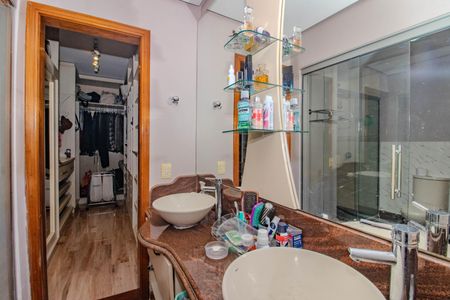 Casa à venda com 300m², 3 quartos e 4 vagasBanheiro da Suíte