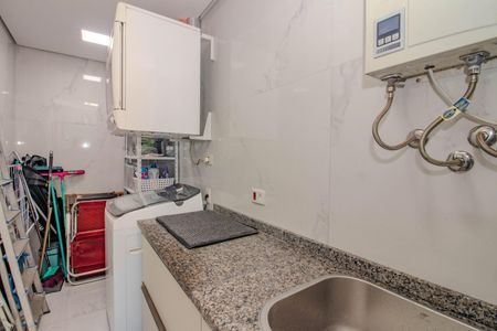 Casa à venda com 300m², 3 quartos e 4 vagasÁrea de Serviço