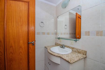 Casa à venda com 300m², 3 quartos e 4 vagasLavabo