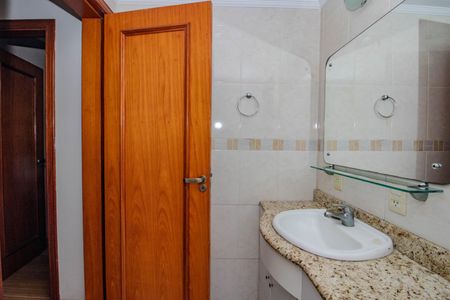 Casa à venda com 300m², 3 quartos e 4 vagasLavabo