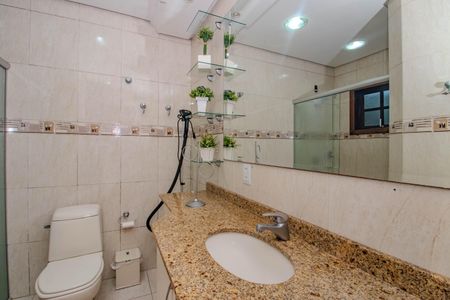 Casa à venda com 300m², 3 quartos e 4 vagasBanheiro Social