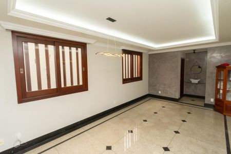 Casa à venda com 200m², 3 quartos e 2 vagasSala de Estar