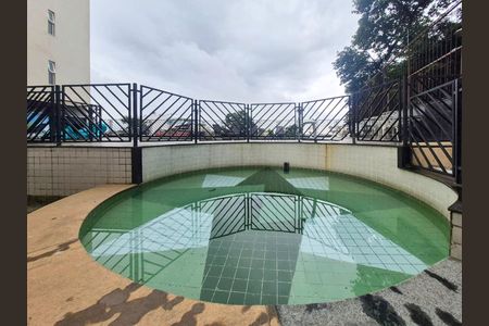 Apartamento à venda com 80m², 3 quartos e 1 vaga Apartamento à venda com 80m², 3 quartos e 1 vagaÁrea comum - Piscina