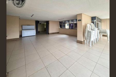 Apartamento à venda com 80m², 3 quartos e 1 vaga Apartamento à venda com 80m², 3 quartos e 1 vagaÁrea comum - Salão de festas
