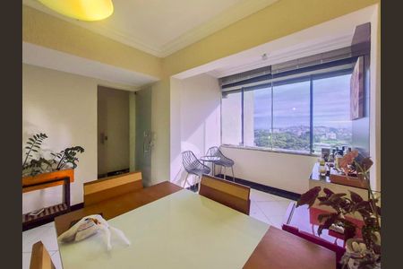 Sala de apartamento à venda com 3 quartos, 80m² em União, Belo Horizonte