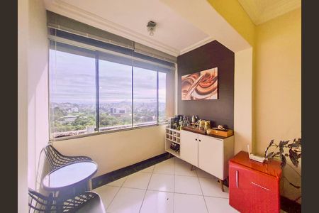 Sala de apartamento à venda com 3 quartos, 80m² em União, Belo Horizonte