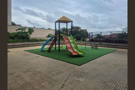 Apartamento à venda com 80m², 3 quartos e 1 vaga Apartamento à venda com 80m², 3 quartos e 1 vagaÁrea comum - Playground
