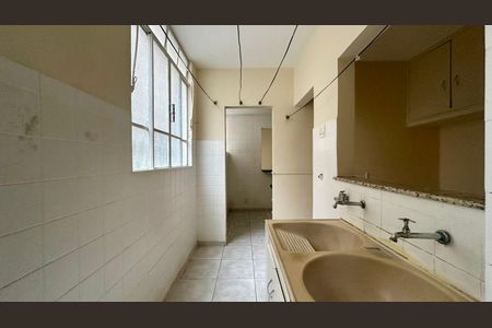 Apartamento à venda com 120m², 3 quartos e 1 vagaÁrea de serviço 