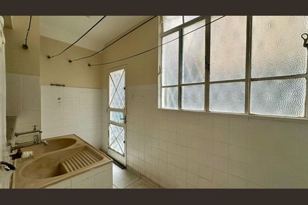 Apartamento à venda com 120m², 3 quartos e 1 vagaÁrea de serviço 