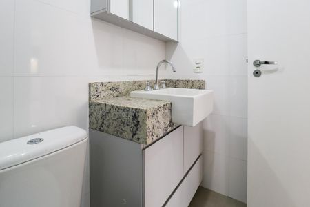 Apartamento para alugar com 105m², 3 quartos e 1 vaga Apartamento para alugar com 105m², 3 quartos e 1 vagaBanheiro Social
