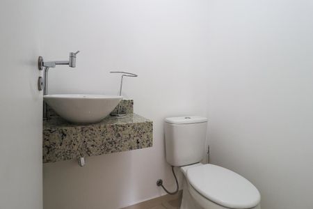 Lavabo de apartamento para alugar com 3 quartos, 105m² em Campo Comprido, Curitiba