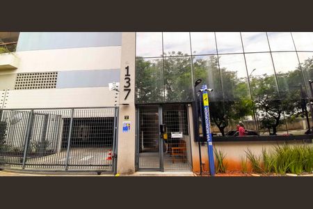 Apartamento para alugar com 32m², 1 quarto e 1 vagaFachada e portaria