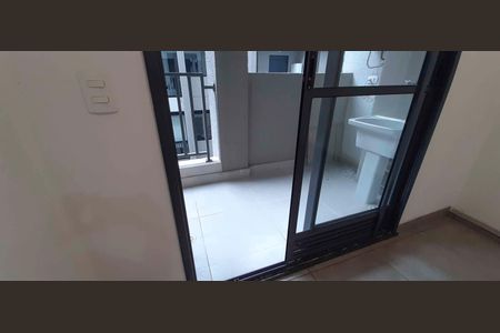 Sacada da Sala de apartamento para alugar com 1 quarto, 32m² em Centro, Osasco