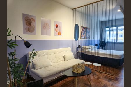 Apartamento à venda com 34m², 1 quarto e sem vagaSala