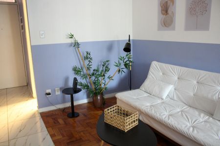 Apartamento à venda com 34m², 1 quarto e sem vagaSala