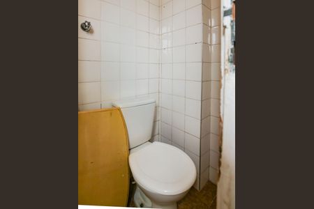 Apartamento à venda com 64m², 2 quartos e 1 vaga Apartamento à venda com 64m², 2 quartos e 1 vagaBanheiro de serviço