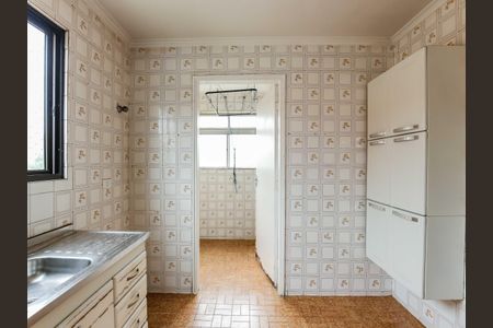 Apartamento à venda com 64m², 2 quartos e 1 vaga Apartamento à venda com 64m², 2 quartos e 1 vagaCozinha e Área de Serviço