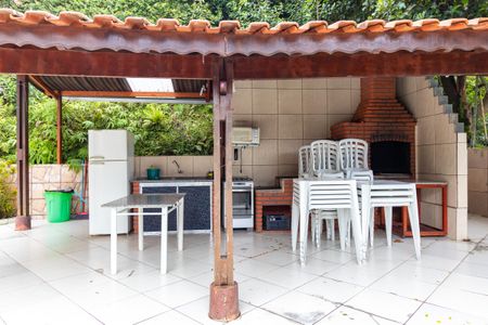 Apartamento para alugar com 1m², 2 quartos e 1 vaga Apartamento para alugar com 1m², 2 quartos e 1 vagaÁrea comum - Churrasqueira