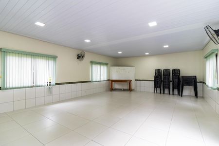 Apartamento para alugar com 1m², 2 quartos e 1 vaga Apartamento para alugar com 1m², 2 quartos e 1 vagaÁrea comum - Salão de festas
