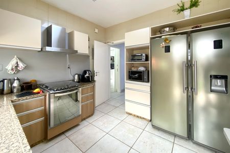 Casa à venda com 275m², 3 quartos e 4 vagasCozinha