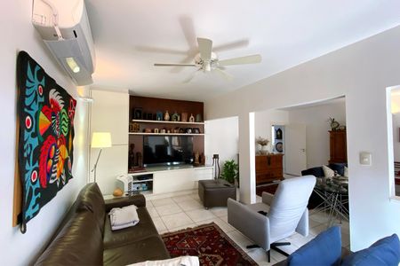 Casa à venda com 275m², 3 quartos e 4 vagasSala de Estar