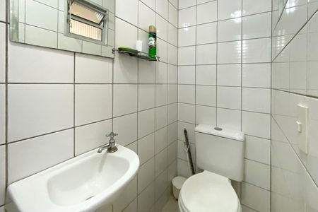 Casa à venda com 275m², 3 quartos e 4 vagasBanheiro de serviço