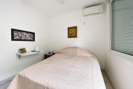 Casa à venda com 275m², 3 quartos e 4 vagasQuarto 2