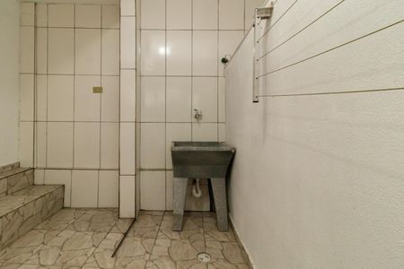 Casa para alugar com 30m², 1 quarto e sem vagaÁrea de Serviço